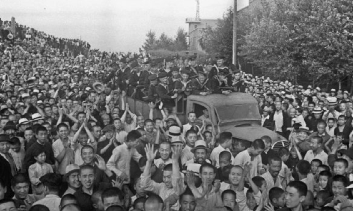 Парад в Харбине 1945