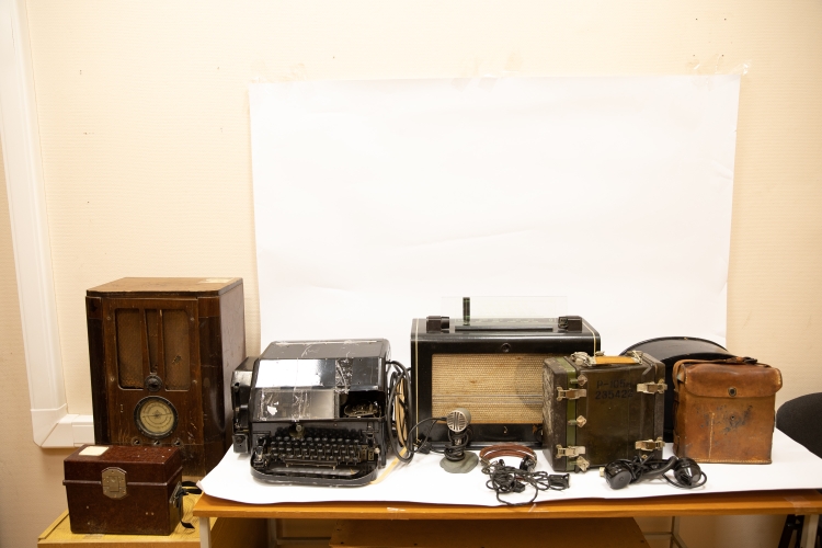 Радиоэкспонаты времен войны переданы в музей