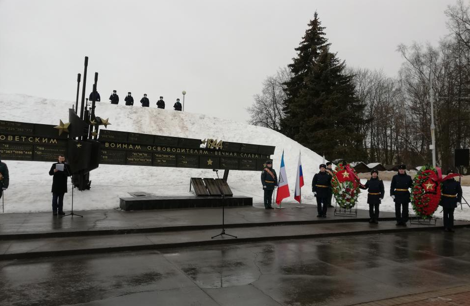 В Великом Новгороде почтили память освободителей