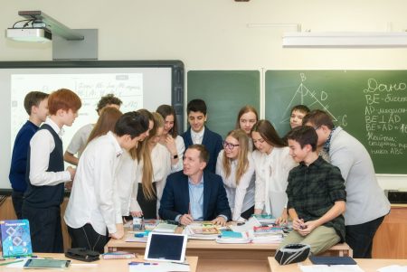 Профессия учителя заинтересовала молодых