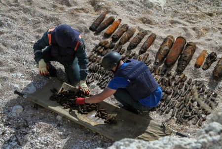 Бухту избавили от груза прошлого