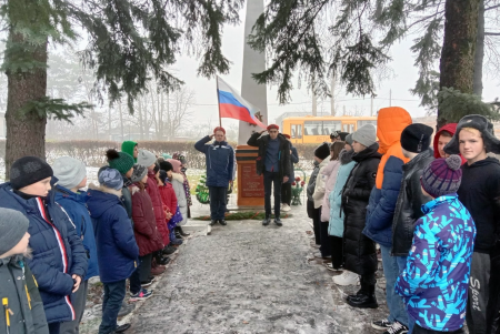 Школьники отметили 100-летие Героя