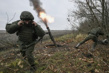 Военнослужащим передадут теплые подарки