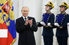 Героев России наградят в Кремле
