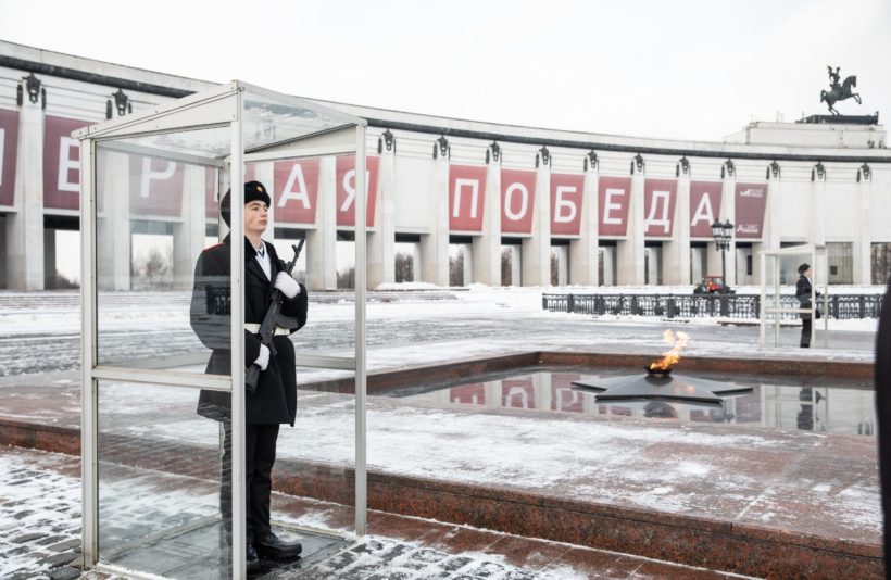 Школьники заступят в почетный караул