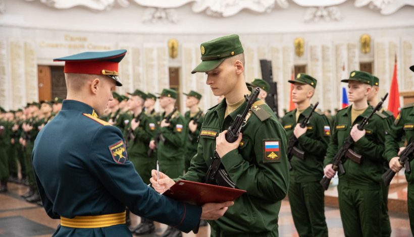 Преображенцы дали клятву на верность Родине