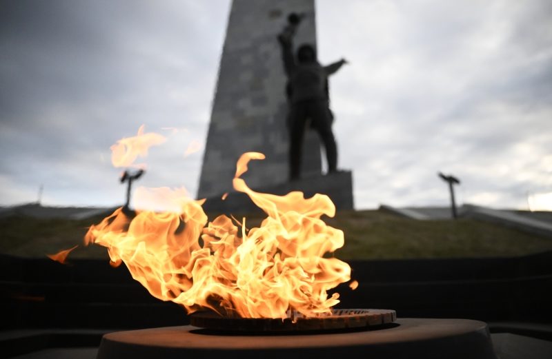 Памятники в честь героев войны обновят в ДНР