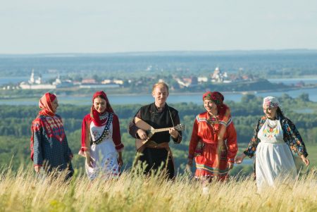 Артисты из новых регионов смогут спеть всей стране