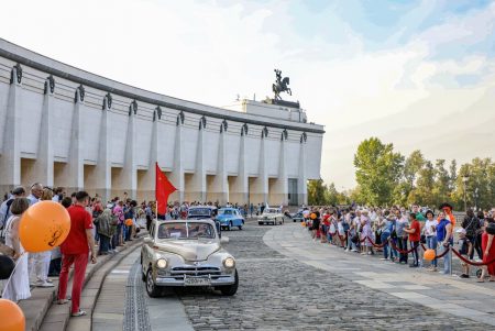 У Музея Победы соберутся ретромашины