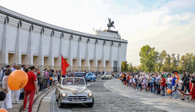 У Музея Победы соберутся ретромашины