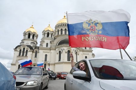 Праздник Весны и Труда отметили всей страной