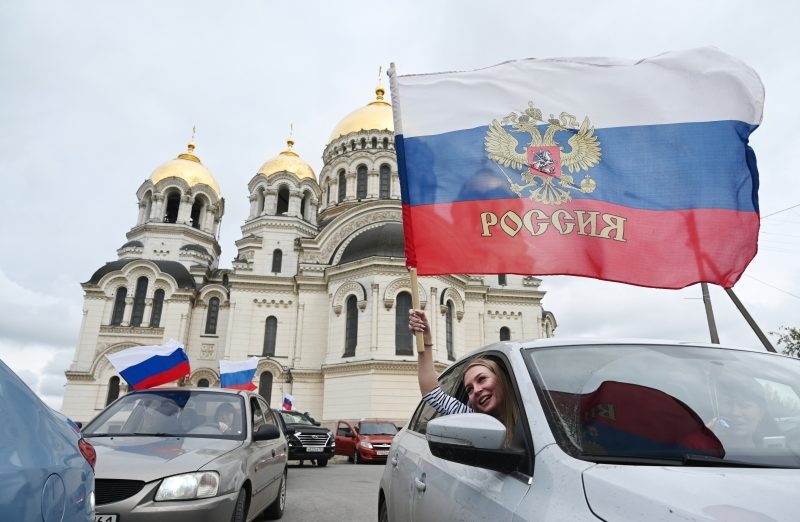 Праздник Весны и Труда отметили всей страной