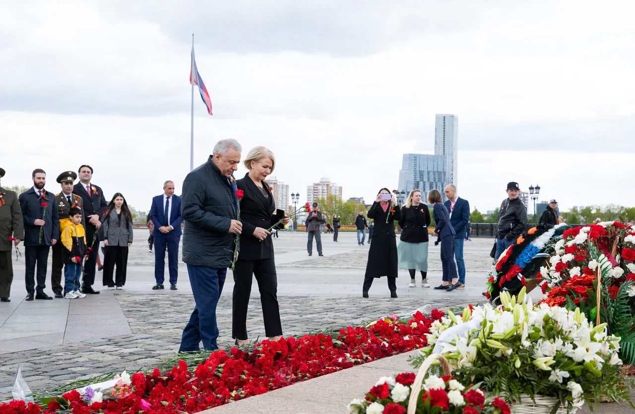 Делегация Армении почтила память советских воинов