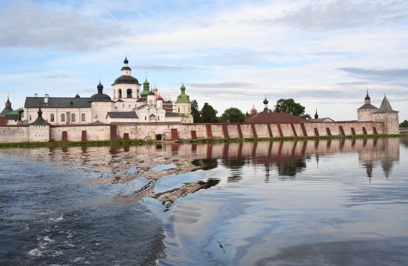 Стены монастыря открылись для посещения