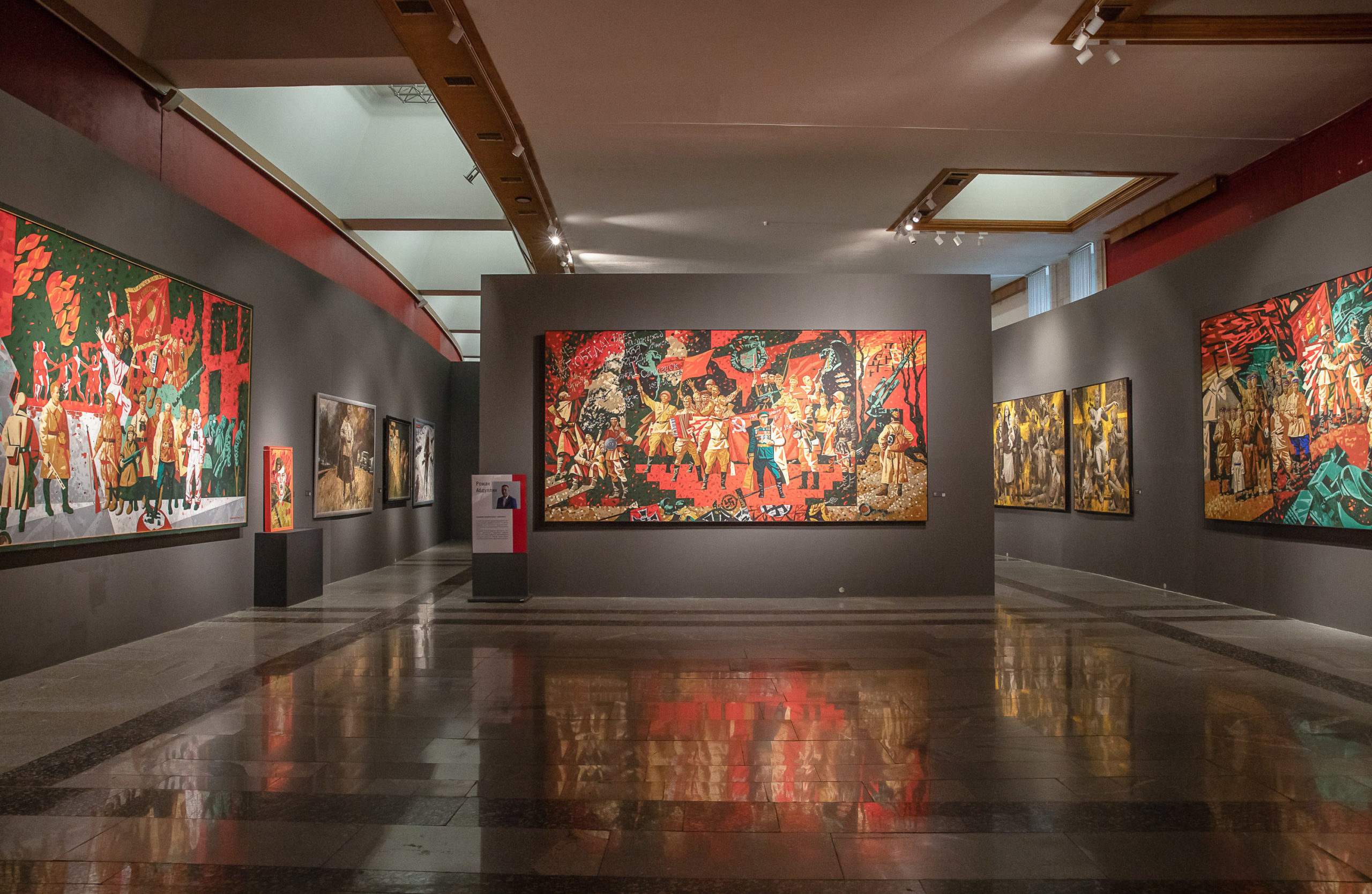 Монументальная художественная выставка Музея покорила сердца
