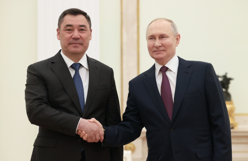 Глава Киргизии напомнил об общем подвиге