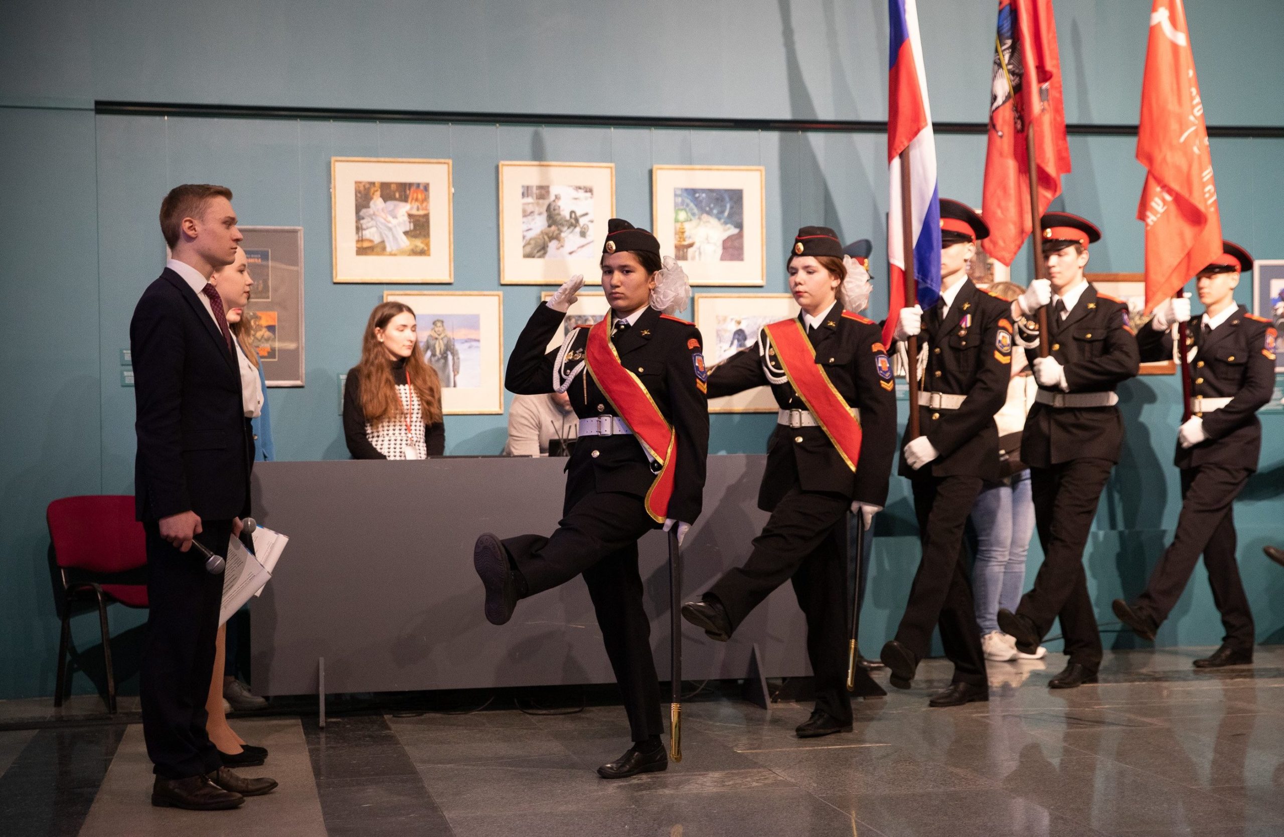 Школьники почтили ветеранов в Музее