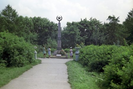 Воинские захоронения приведут в порядок