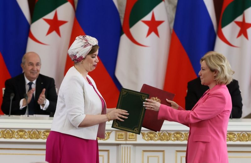 Россия и Алжир укрепили культурные связи