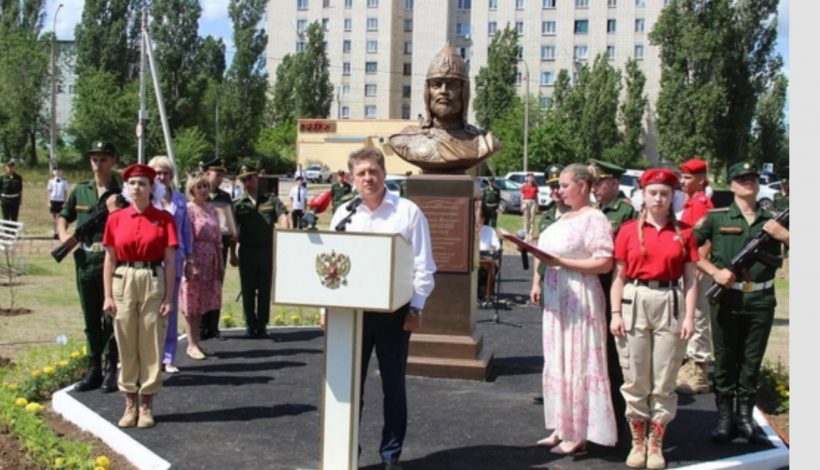 Легенде Руси и современным героям посвятили семейный парк