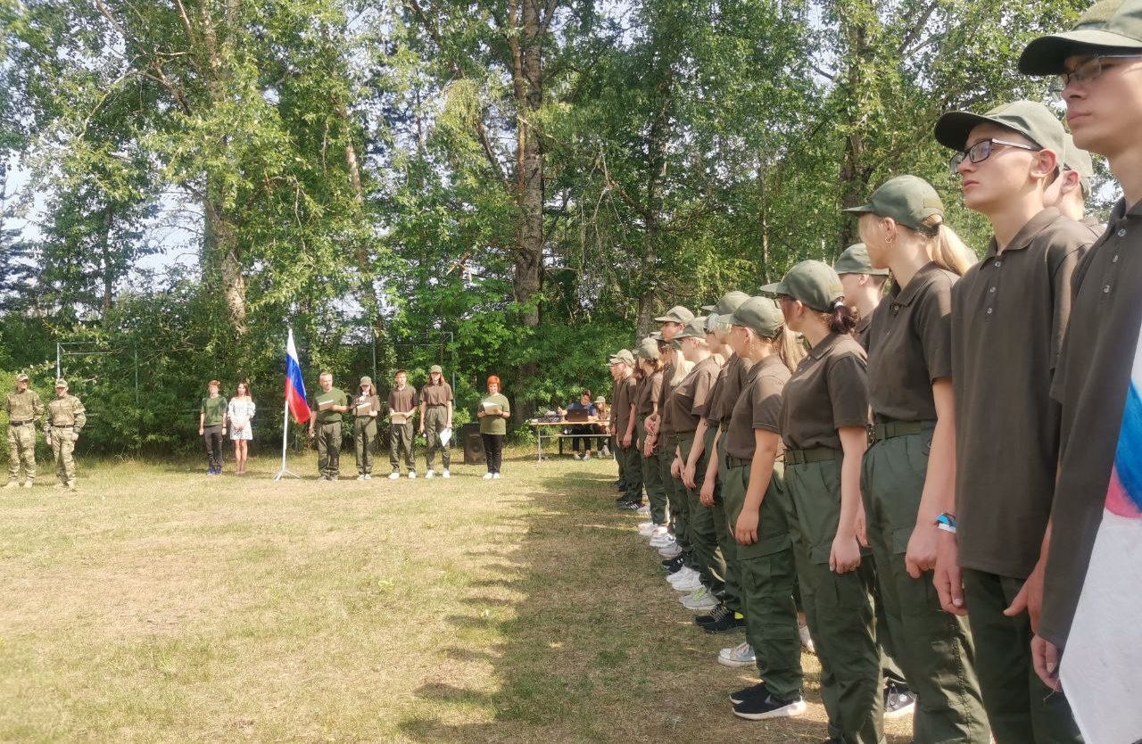 Отдел реализации путевок псков. Военно-спотривный лагерь "время героев" Хабаровск. Военно патриотический лагерь.