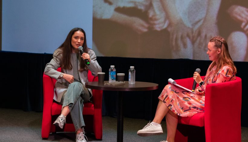 Известная певица пообщалась с детьми в Музее