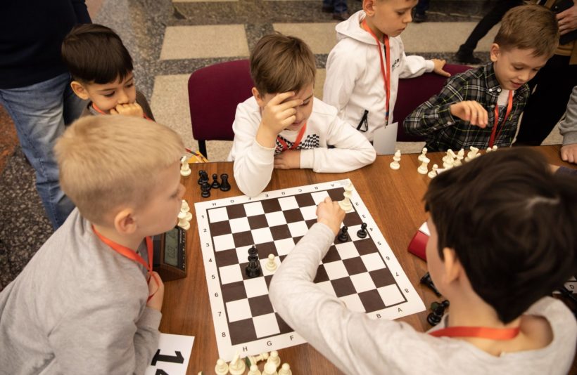 Музей приглашает за игрой отметить Международный день шахмат