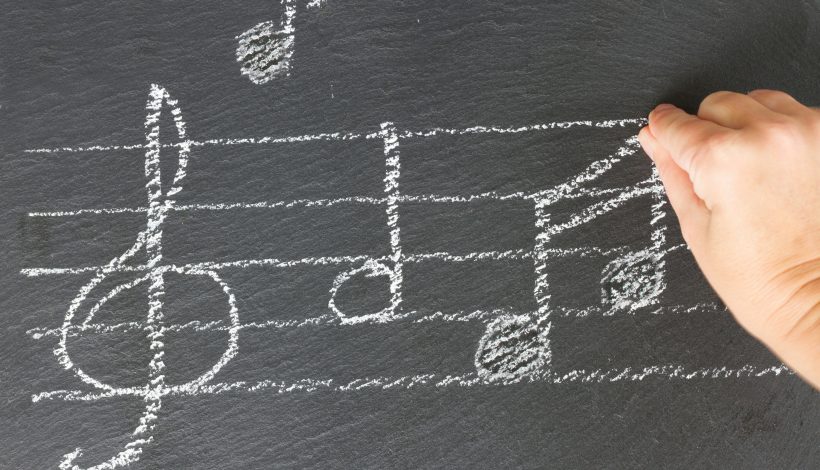 Лучшую патриотическую песню выберут в октябре