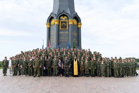 Бородино объединило героев и детей