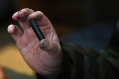 Медальоны красноармейцев передали их потомкам