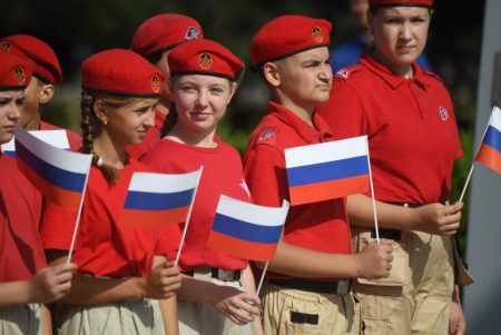 Школьники поклялись в верности Родине