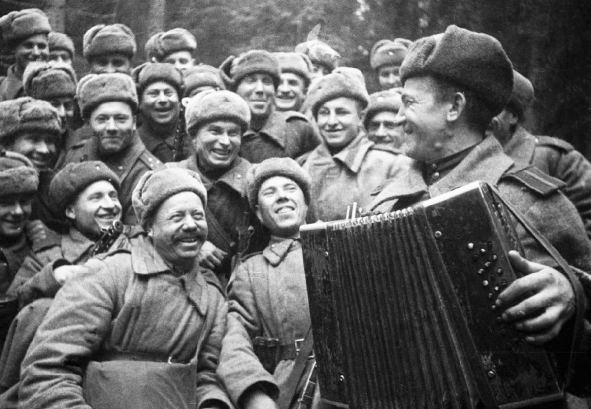 Установлены имена героев Великих Лук