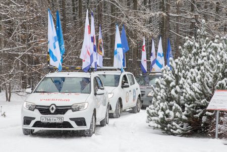 Морякам посвятили автопробег