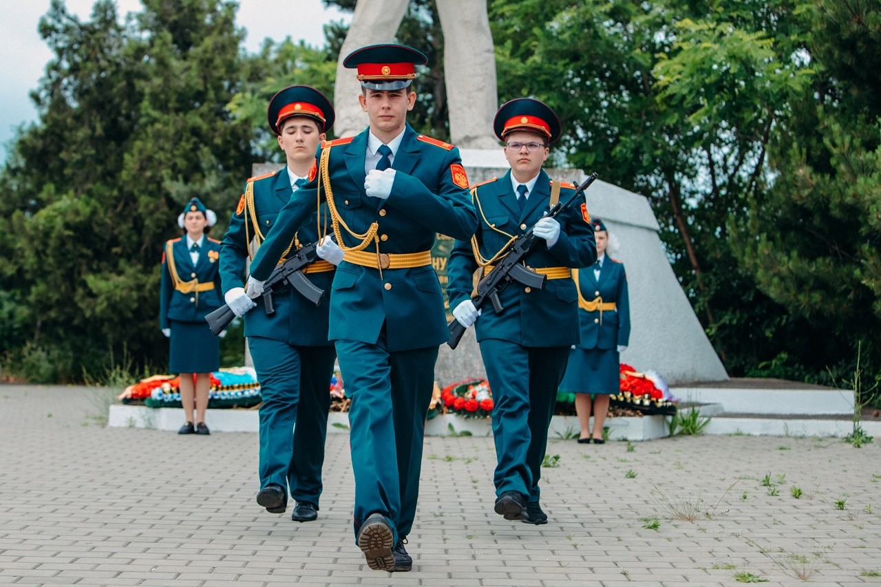 Школьники узнают о героях-снайперах