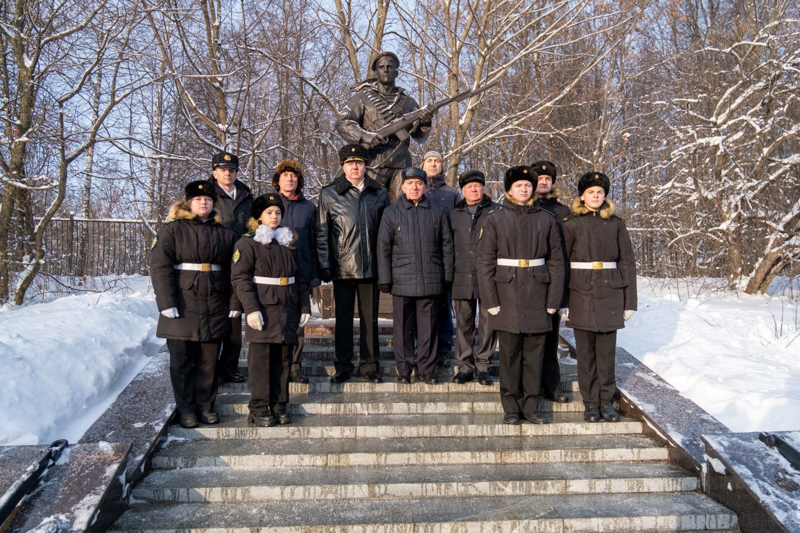 Подвиги военных моряков не забыли