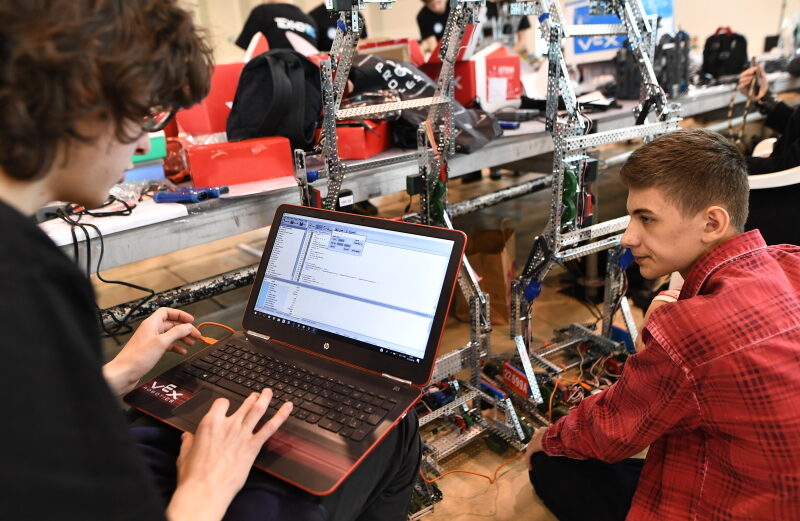 Школьная лига Битвы роботов появится в России