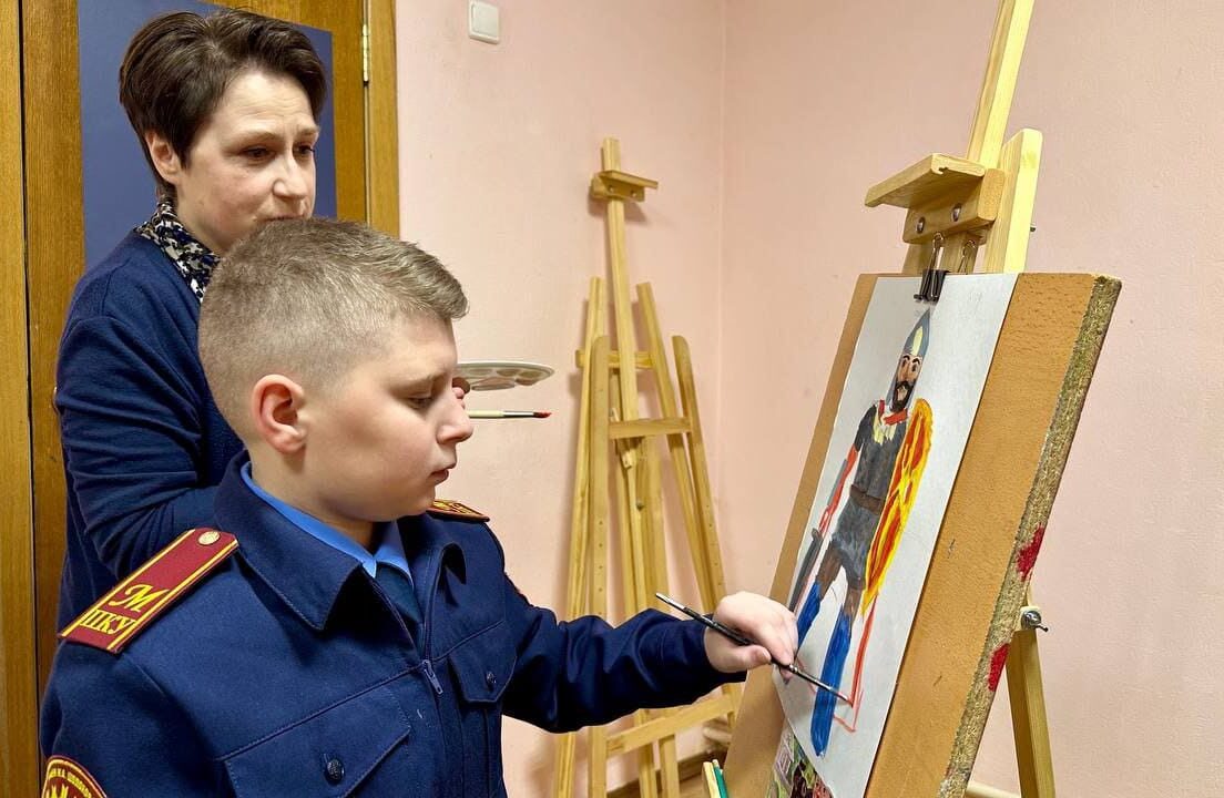 Дети участников СВО изобразили русского витязя