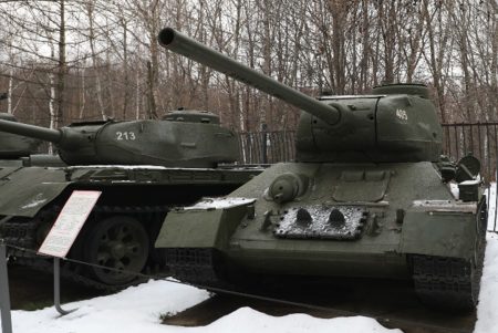 Танкисты и Т-34