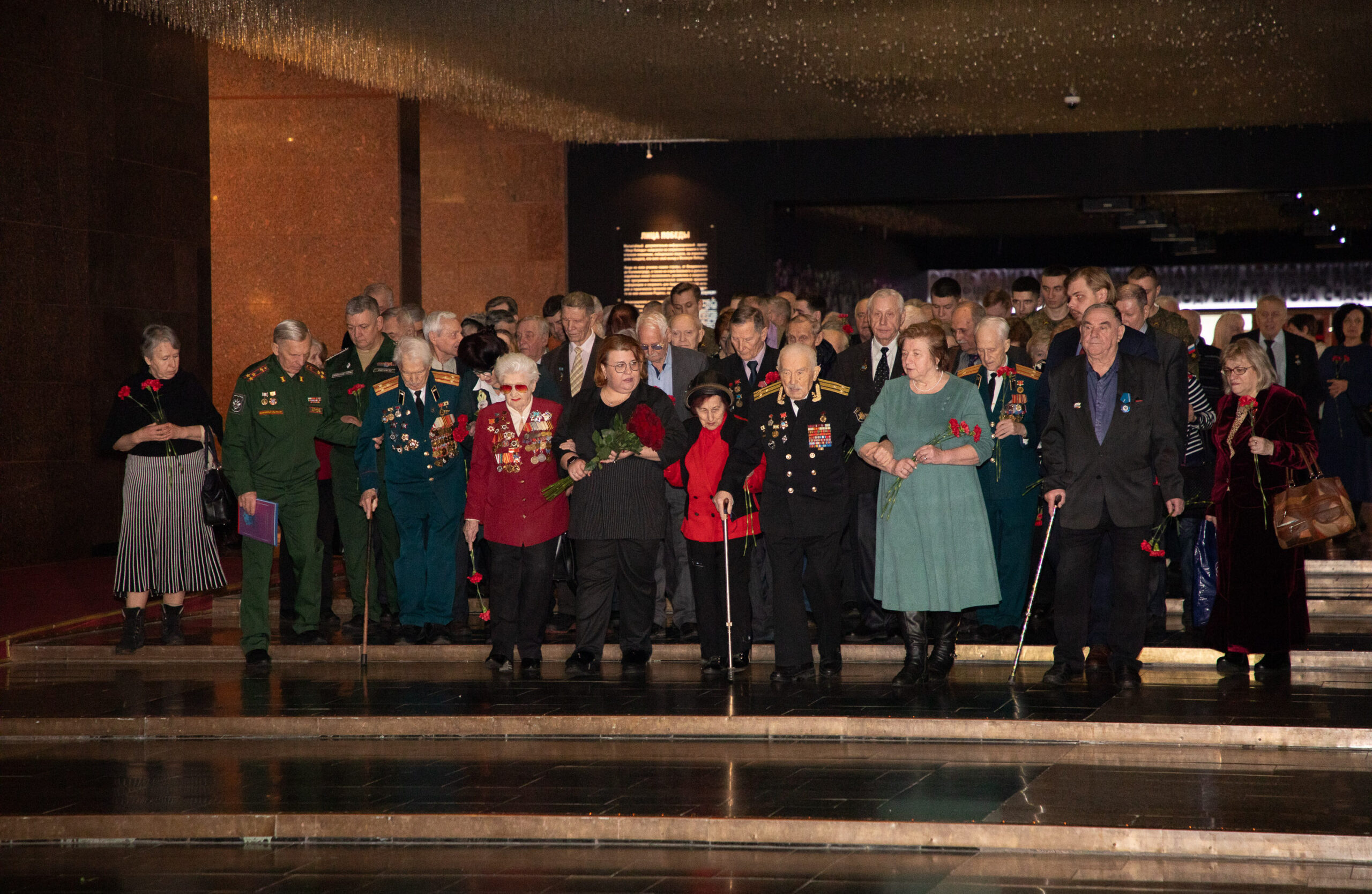Депутаты поблагодарили ветеранов в Музее