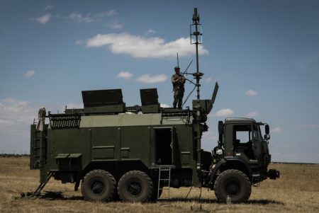 Подвиги войск РЭБ отчеканили в серебре