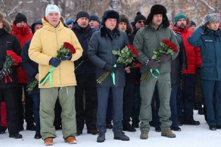 Жертвам интервенции посвятили митинг