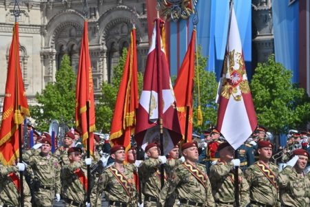 Тысячи военных пройдут по Красной площади в День Победы