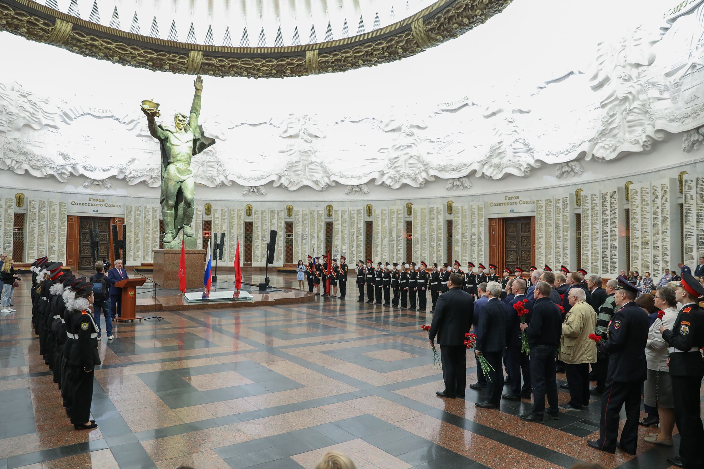 Памяти защитников посвятили акцию