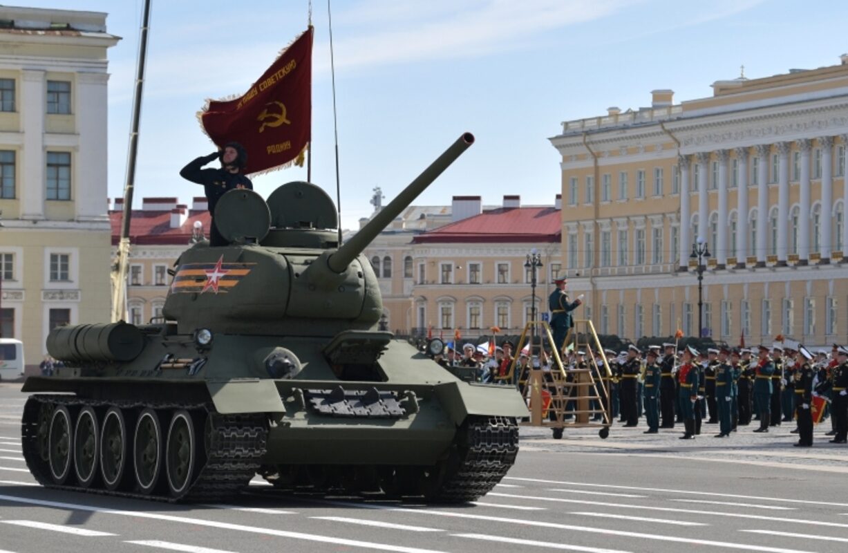 Ветераны станут участниками парада в Петербурге