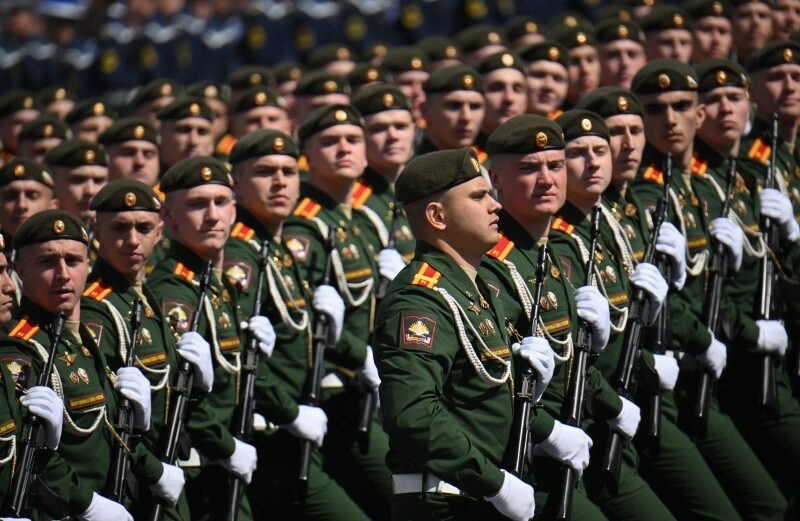 В Москве и Петербурге отрепетировали парад Победы