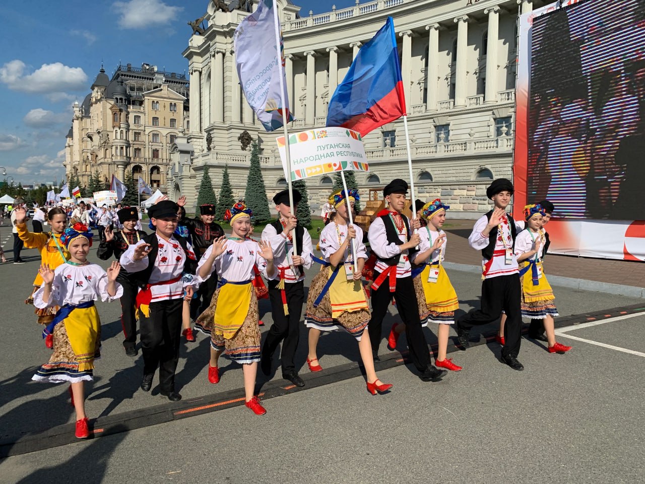 С традициями народов России познакомят дети