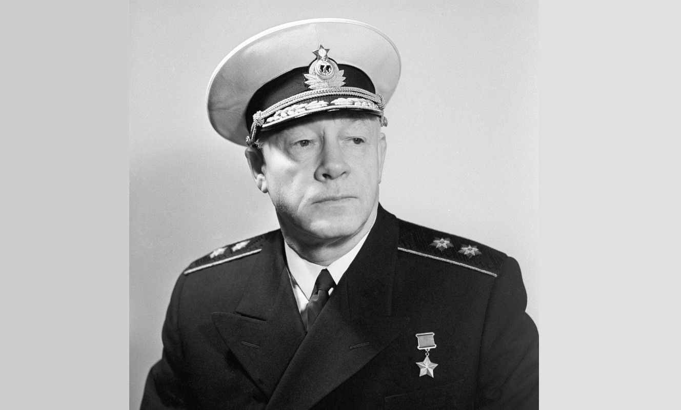 В столице почтут память легенды флота