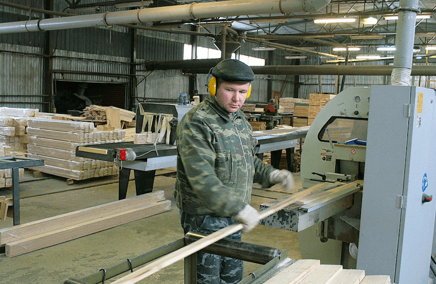 Оборонные предприятия Кировской области обеспечены госзаказом