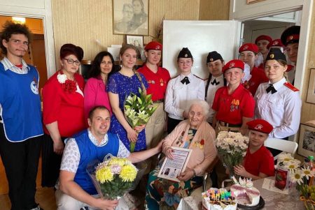 Участница Парада Победы отметила 105-летие