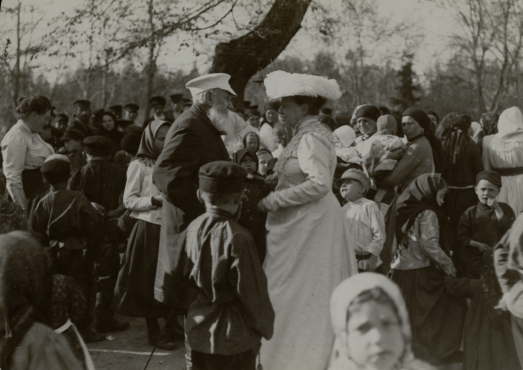 Суть жены гения раскроет выставка